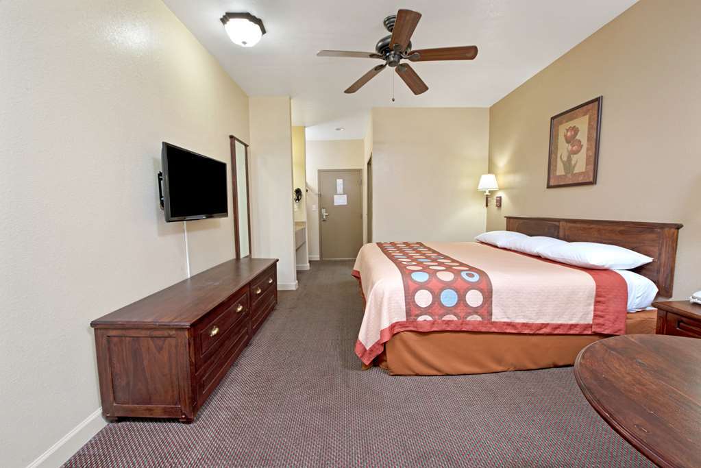 Super 8 By Wyndham St. Louis Airport Hotel Woodson Terrace Bilik gambar