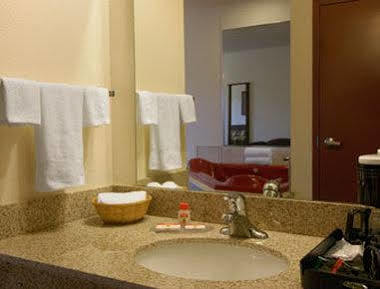Super 8 By Wyndham St. Louis Airport Hotel Woodson Terrace Luaran gambar